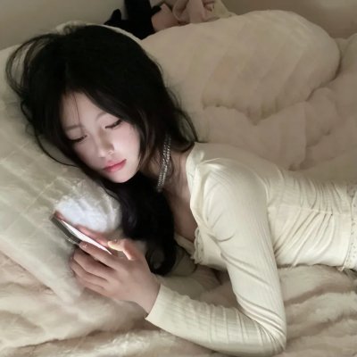 穴居男